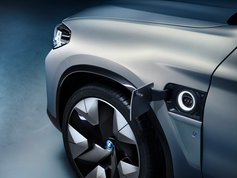 Illustration for article titled The BMW iX3 Concept: You'd Almost Never Know It's All-Electric